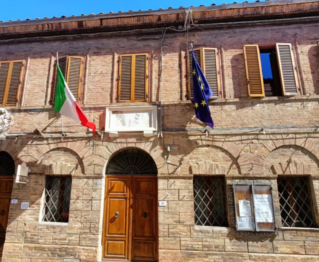 Terremoto a Siena, altre scosse. Chiuse anche Università