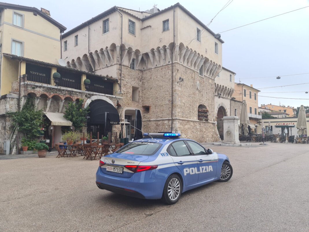 Dipendente minaccia con il coltello titolare del ristorante: denunciato