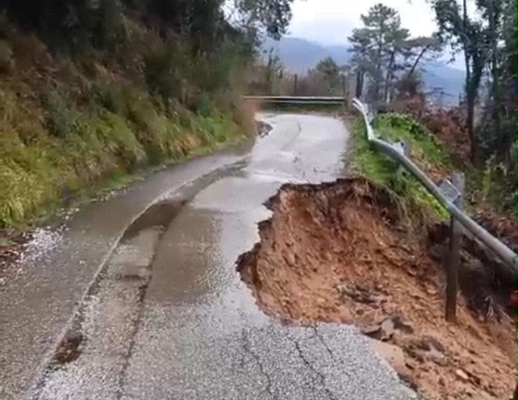 Maltempo in Toscana: frane a Montevarchi e nella provincia di Massa