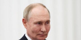 Mosca, droni ucraini contro aeroporti impediscono l’atterraggio di Putin