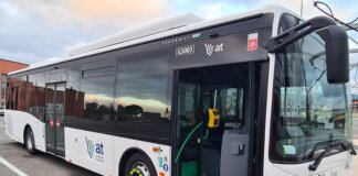 Presa a sputi e minacciata un’autista di autobus: si mobilitano i sindacati