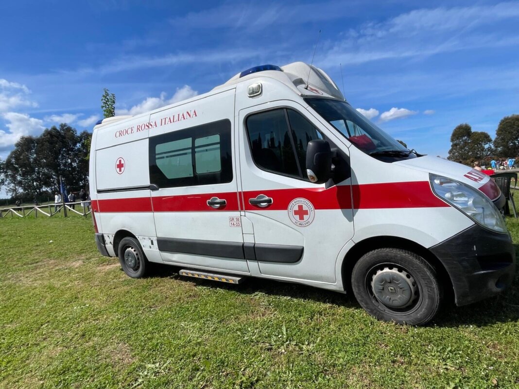 Si schianta in moto sull'Aurelia e muore a 55 anni