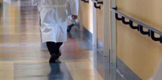 Cadde a terra in ospedale durante un Tso e morì dopo 18 mesi, famiglia risarcita con 2 milioni di euro