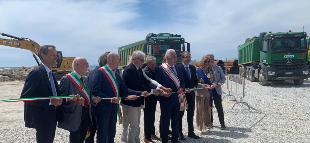 Darsena Europa, via ai lavori. Giani: 