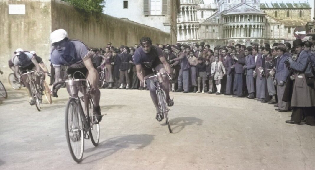 Aspettando il Giro a Pisa inaugura la mostra a Palazzo Blu