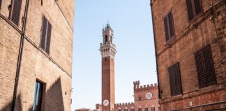 Rincari 2025, la Toscana si spacca: Siena seconda città più cara d’Italia, Pisa tra le più virtuose Siena Piazza del campo