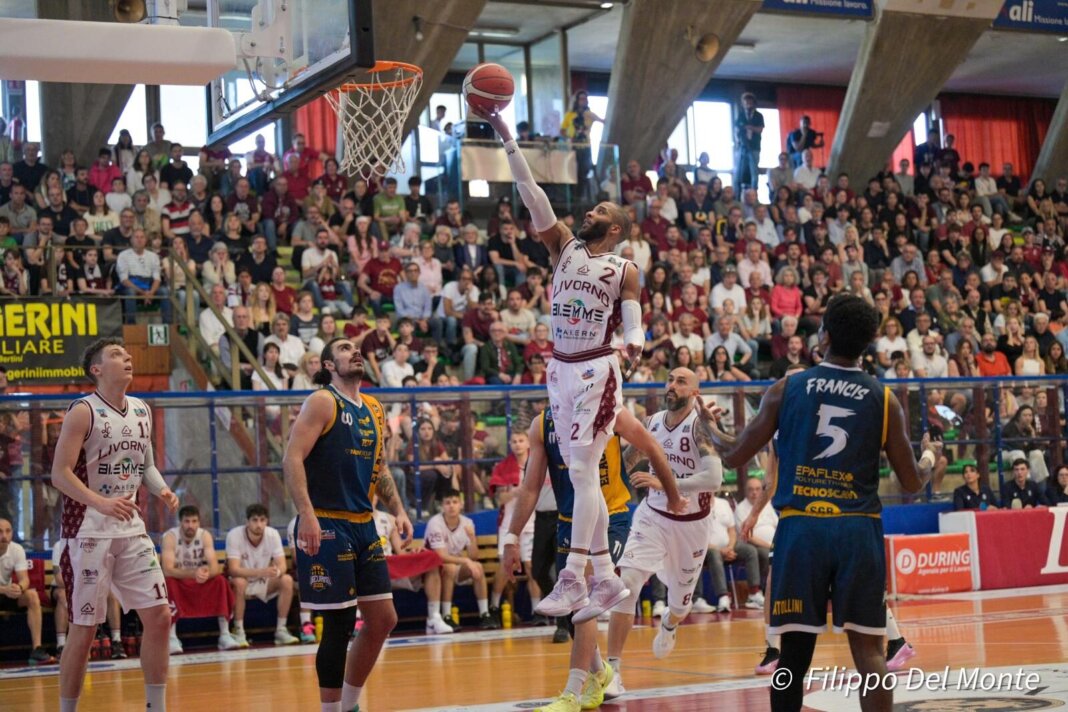 La Libertas Livorno fa sua gara 1 di playout al secondo overtime