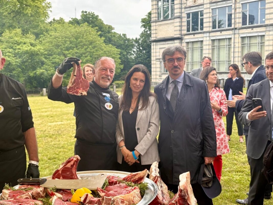 La Bistecca alla Fiorentina si fa bella a Bruxelles: vuole entrare fra le Specialità tradizionali garantite