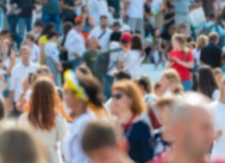 Declino demografico nell’Ue, 53 milioni in meno entro il 2100: cosa prevede Eurostat
