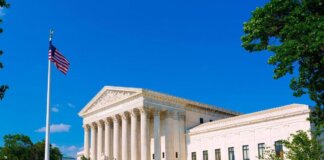 Elezioni midterm Usa, Corte Suprema respinge il piano di Trump sul voto per corrispondenza