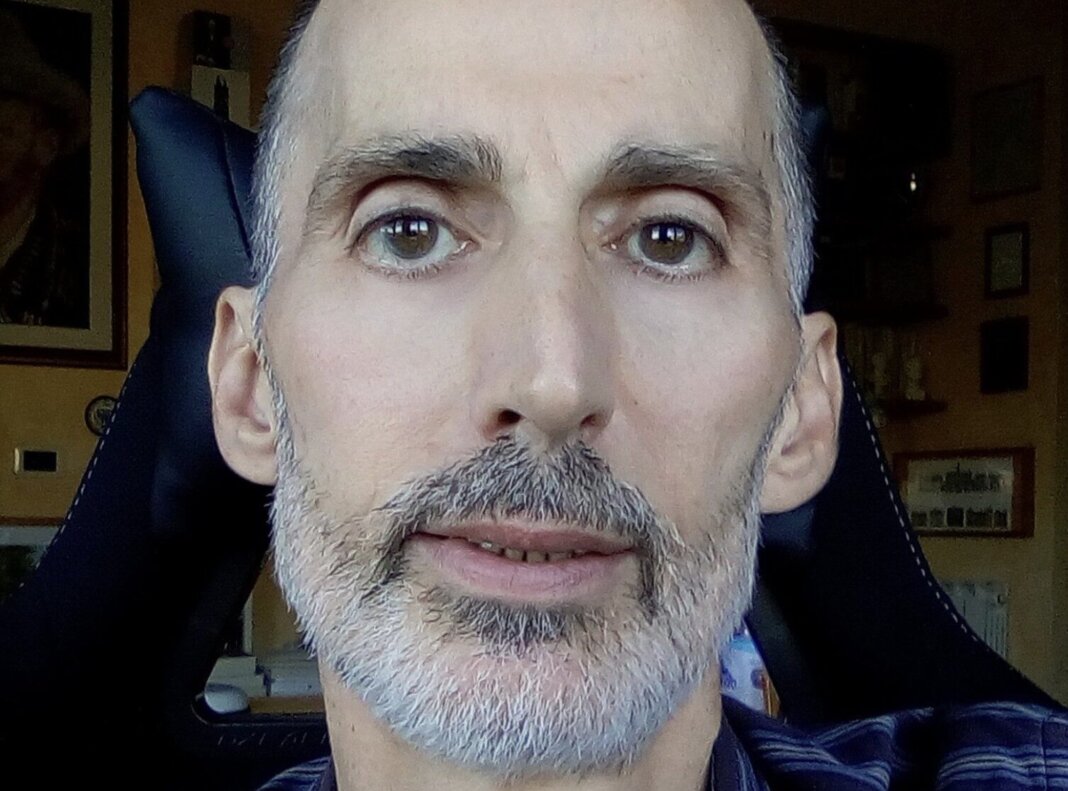 Suicidio assistito, primo caso dopo la legge toscana: è lo scrittore Daniele Pieroni