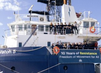 Atteso per domenica lo sbarco della Sea Watch con 50 migranti a bordo Sea Watch 5