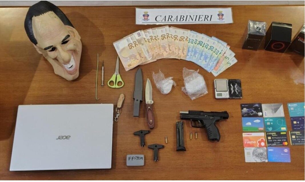 Colpo di pistola dopo una lite con la escort: si scopre che è un ladro seriale