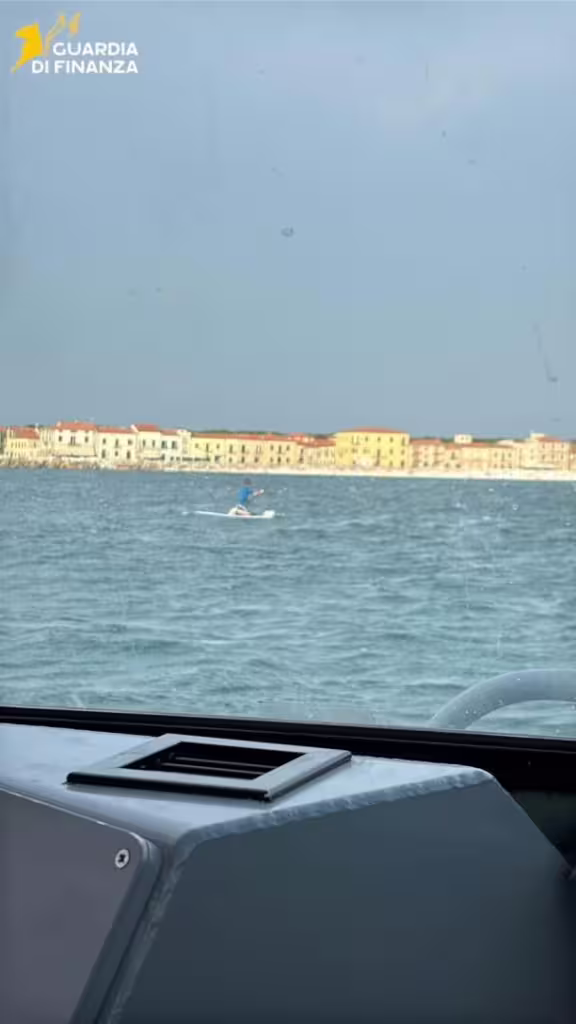 salvataggio, Sup, Guardia di Finanza, Livorno