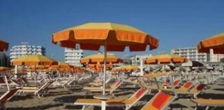 Concessioni balneari, pronto il bando-tipo: da Carrara alla Maremma nuove gare, indennizzi e limiti ai lotti