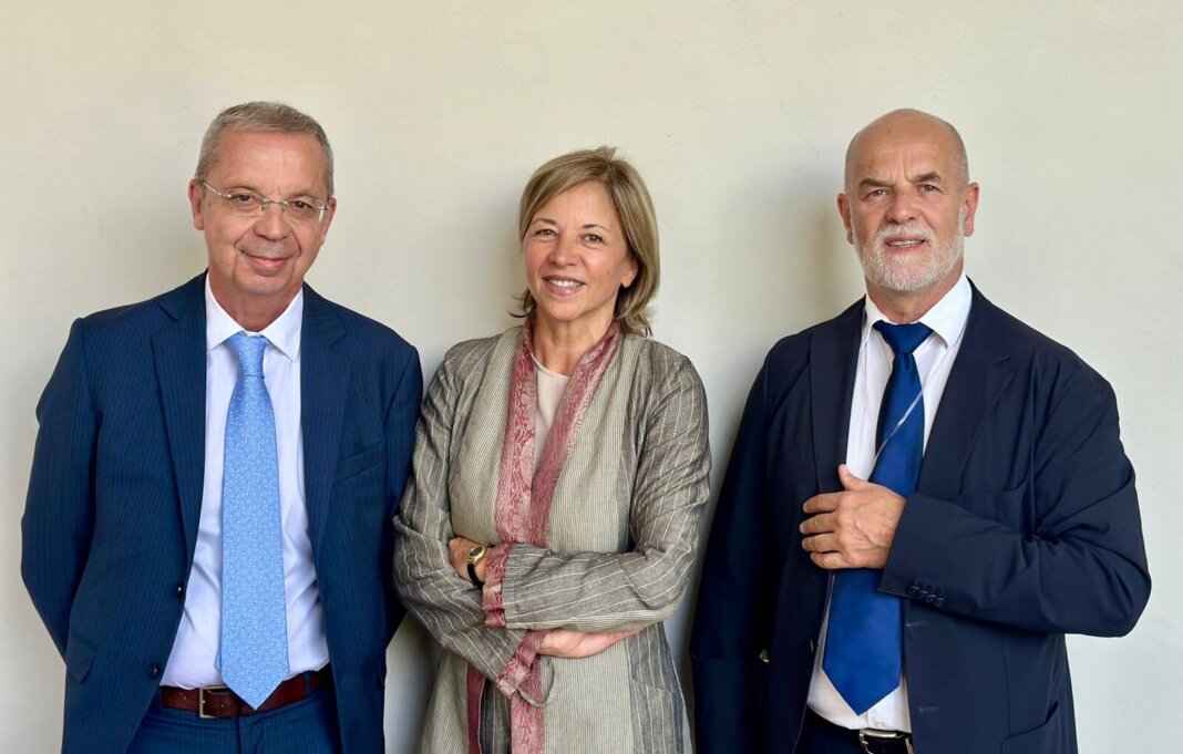 Dazi dagli Usa, Confindustria Toscana Nord preoccupata per gli effetti su cartario e tessile