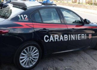 Cuneo, sente rumori nel cortile di casa: spara contro ladri e ne uccide uno