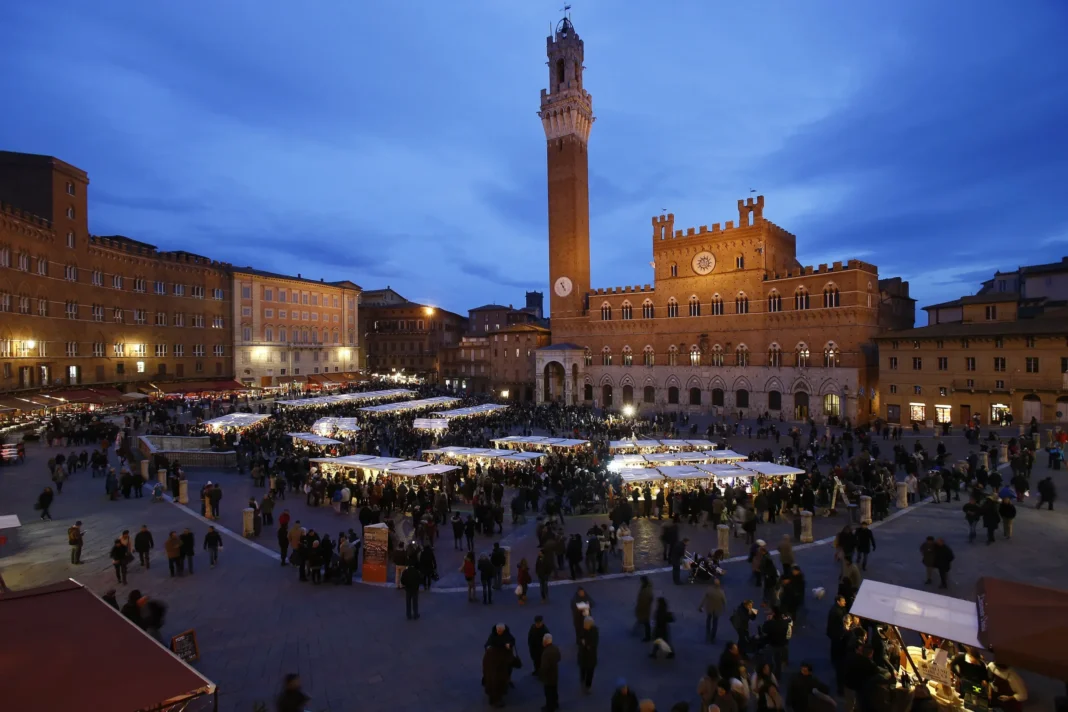 Siena Mercato Del Campo