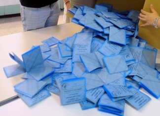 Sondaggio politico, Fratelli d’Italia cresce. Pd e M5S calano