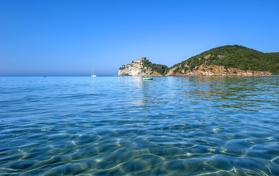 Tutte aperte le attività ricettive di Castiglione della Pescaia dopo l'incendio
