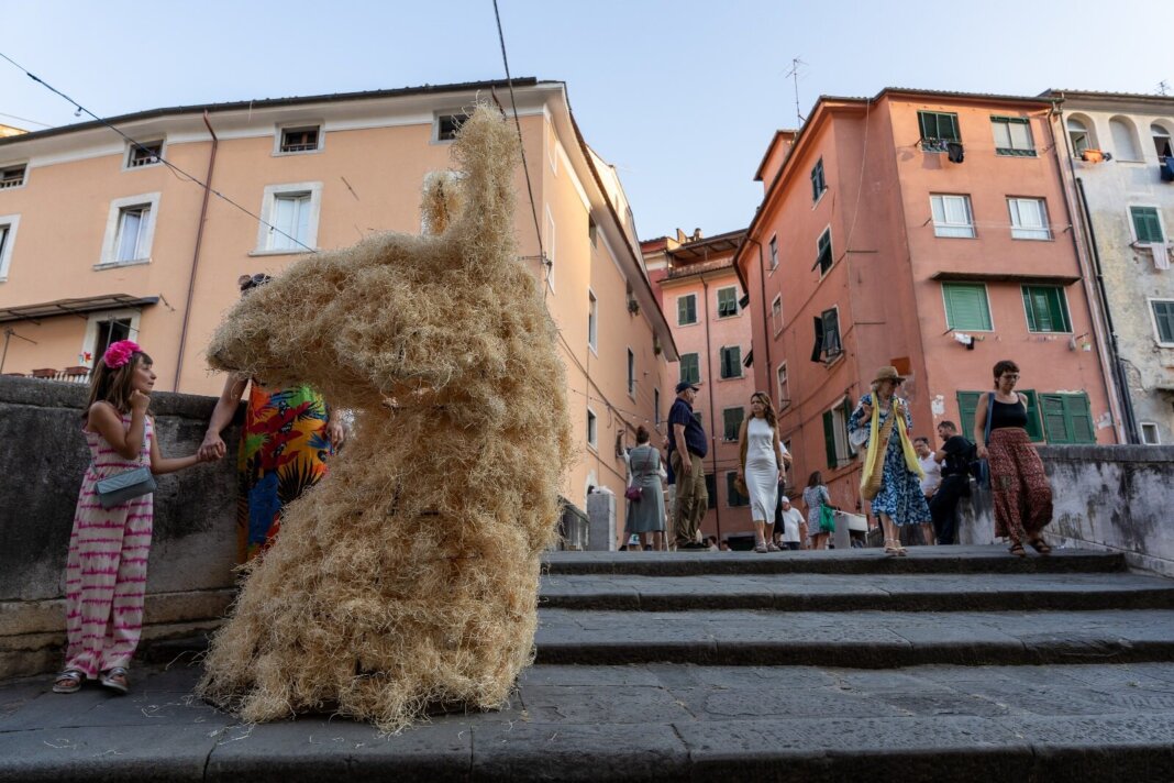 Sempre più internazionale l'edizione 2025 di 'C/Art-Creativi in dialogo' a Carrara