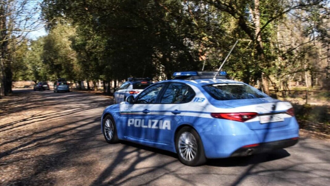 Spruzzano spray al peperoncino nel locale, poi scoppiano due liti: minorenni nei guai