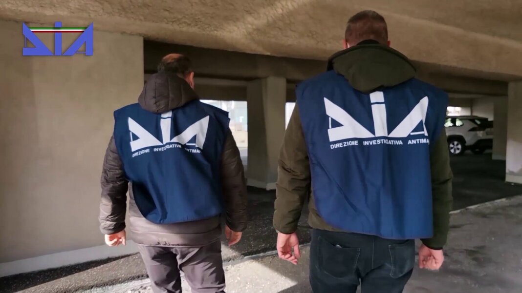 Nove in carcere per il traffico di droga internazionale dalla Spagna alla costa toscana