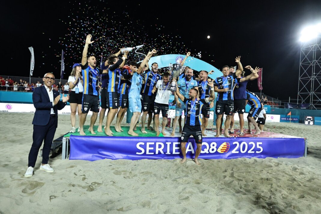Pisa sul trono più alto del beach soccer: battuta Catania in finale