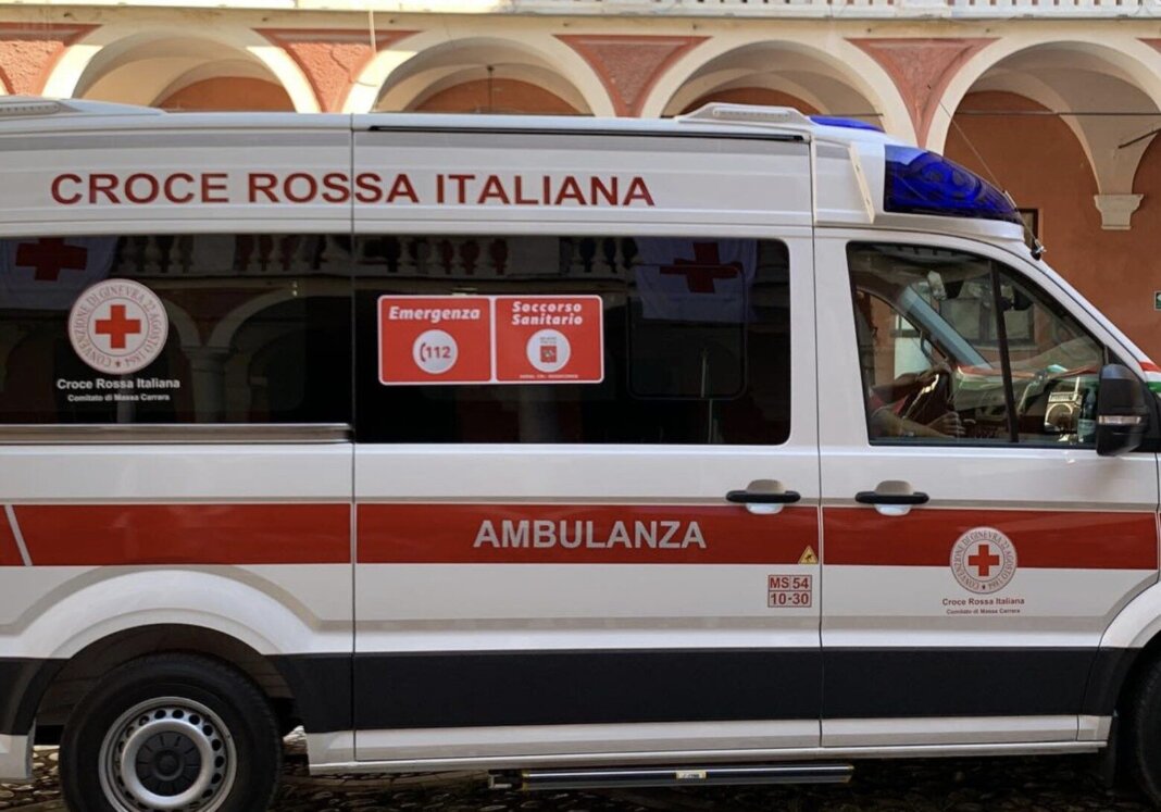 Muore dopo l'incidente mentre fugge dai carabinieri