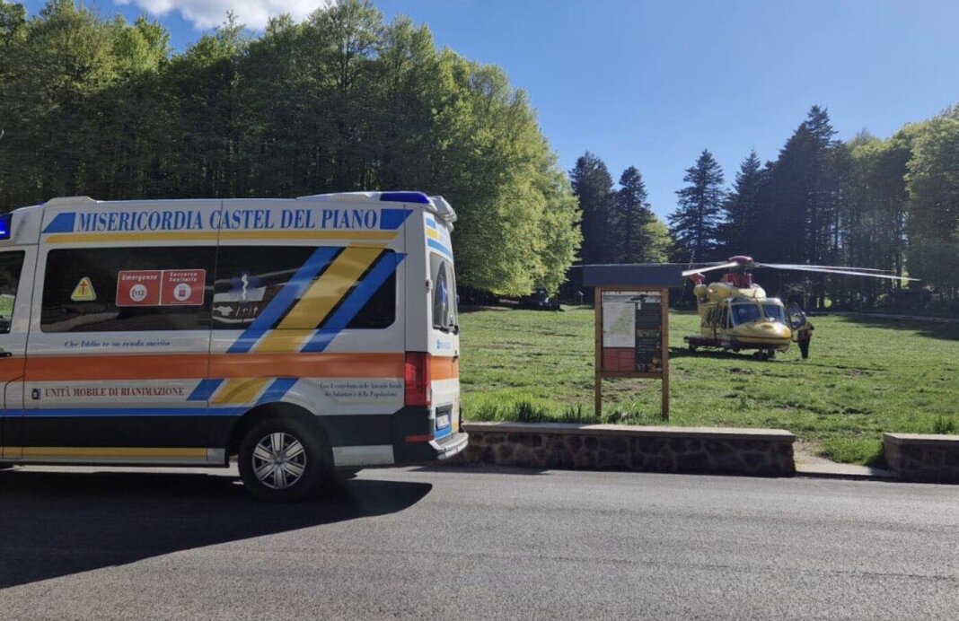 Tragico incidente in moto sulla provinciale 64: muore un 54enne