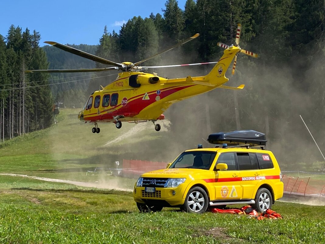 Arresto cardiaco durante un'escursione in Val di Fassa: muore 72enne di Pistoia