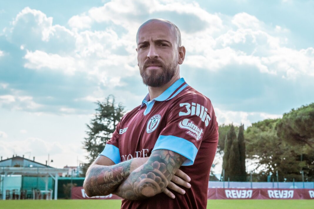 Il recordman di presenze Fabio Tito firma per l'Arezzo
