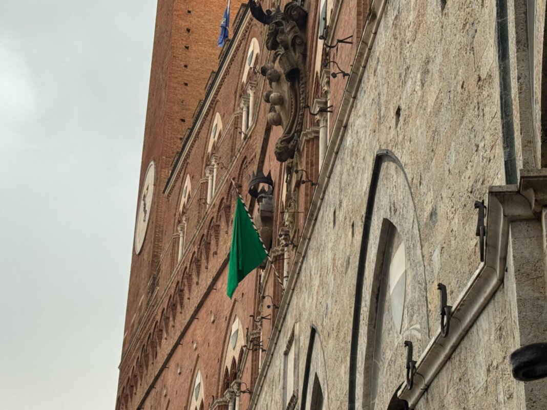 Maltempo su Siena, annullata la terza prova del Palio