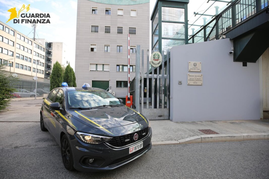 Corruzione e turbata libertà degli incanti, tre arresti: c'è anche un amministratore di società di Chiusi