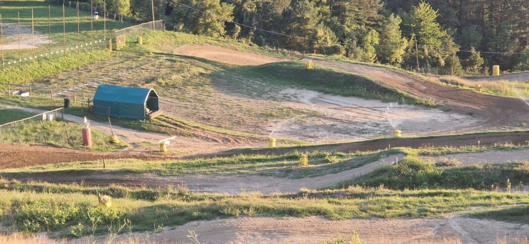 Cade e muore sulla pista da motocross a Marradi