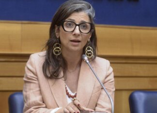 Albanese oggi alla Camera per report su Gaza, maggioranza: “E’ un oltraggio”