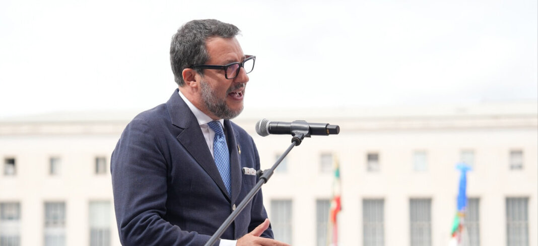 'La Lega di governo per la Toscana': Matteo Salvini a Livorno con ministri Calderoli, Giorgetti, Locatelli, Valditara
