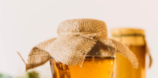 Il caro gasolio taglia le ali alle api toscane: a rischio la produzione dei mieli pregiati Miele