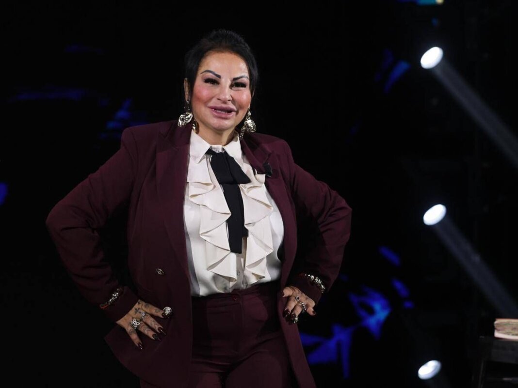 Rita De Crescenzo a Belve, la proposta a Fagnani: “Per te tutto gratis…”