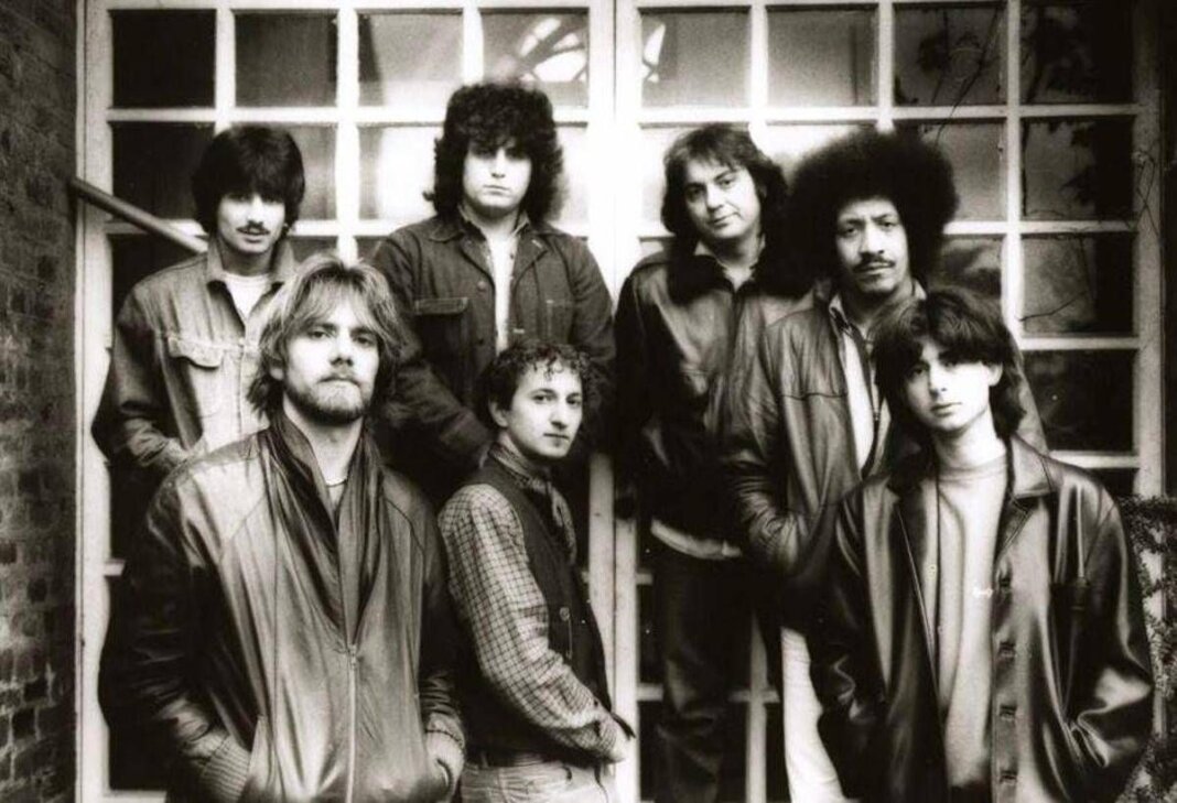 Tony Esposito: “James Senese era un eroe, il sax del riscatto napoletano”