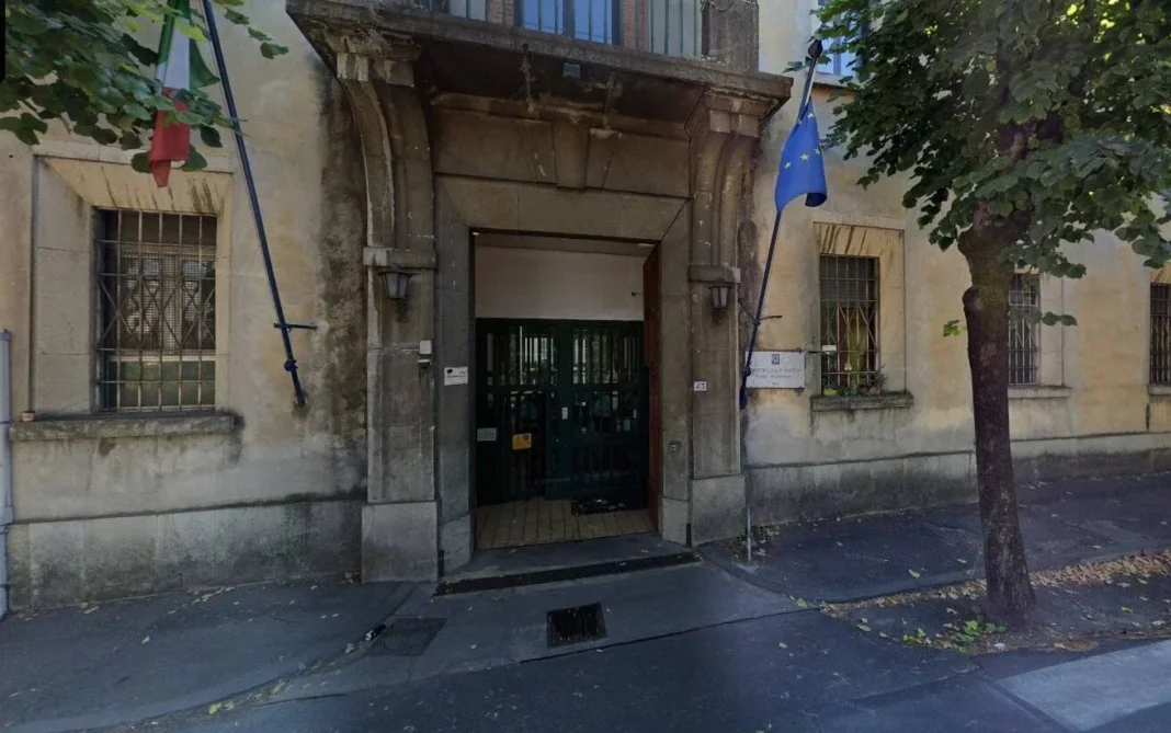Trovato un telefono cellulare smarthphone all’interno del carcere Don Bosco di Pisa