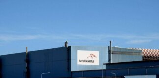 Ex Ilva, scoppia la protesta: lavoratori occupano l’aeroporto di Genova