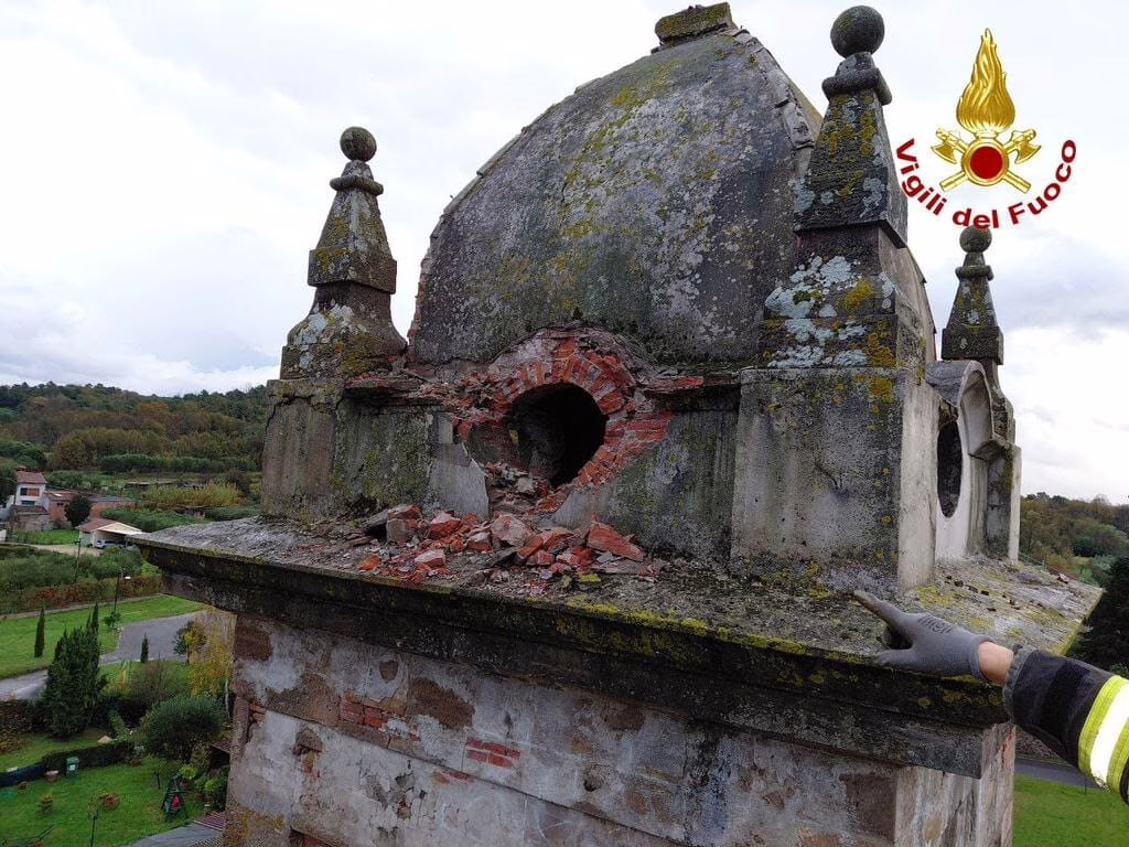 Il campanile di San Leonardo in Treponzio