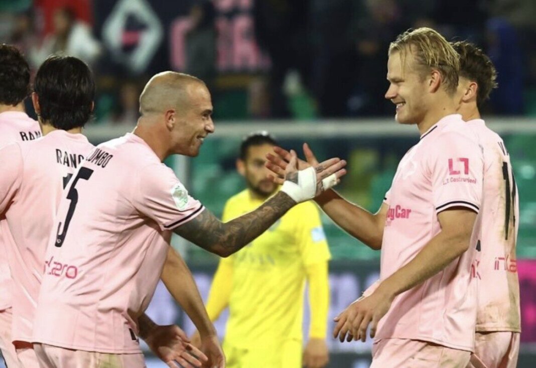 Carrarese travolta a Palerrmo, mister Calabro chiede scusa ai tifosi