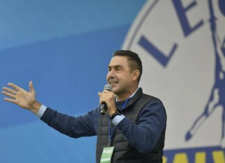 Vannacci lascia la Lega, sui social sentiment positivo solo per il 21,4%