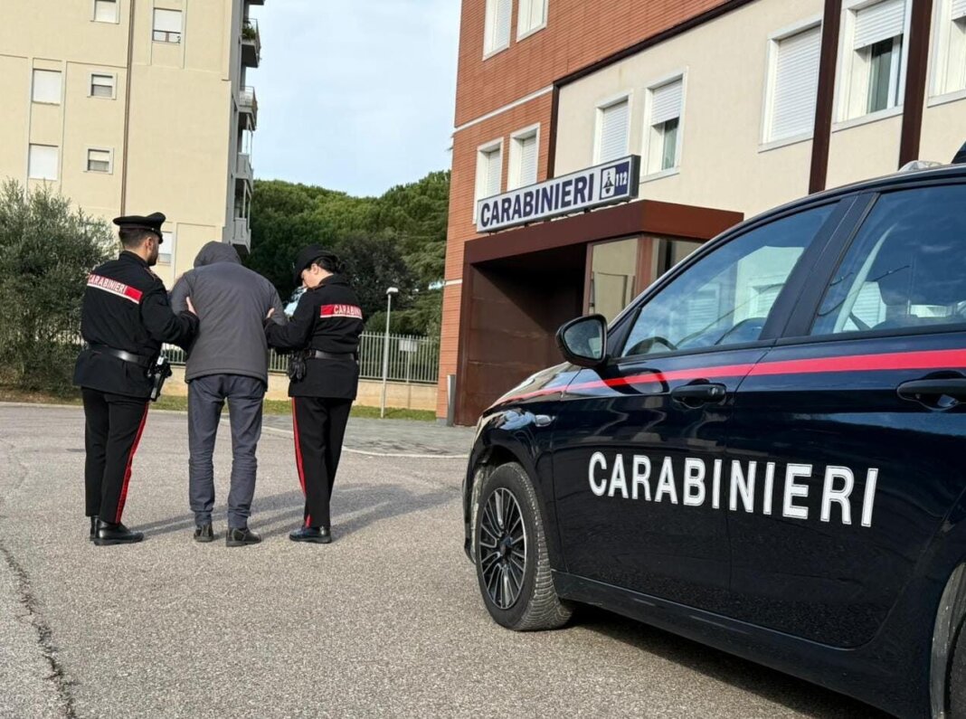 Vasta operazione contro lo spaccio a Follonica: tre arresti, 7 divieti di dimora