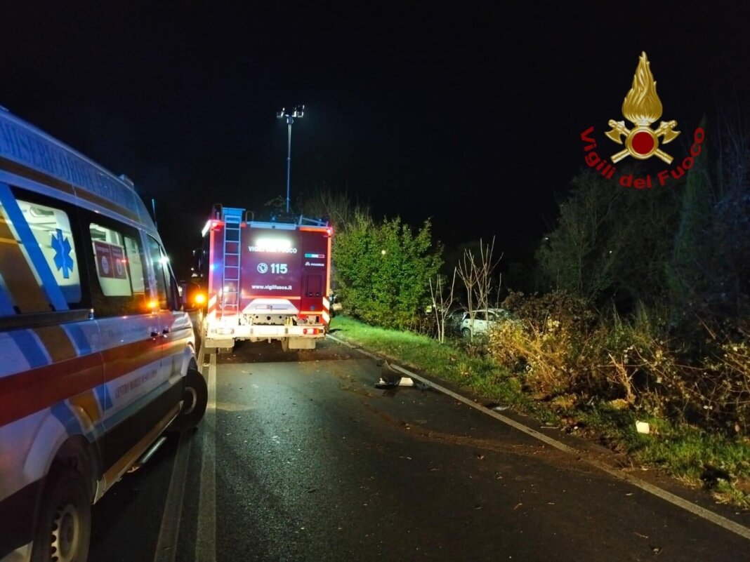 Due feriti nello scontro fra auto sulla Arezzo - Battifolle