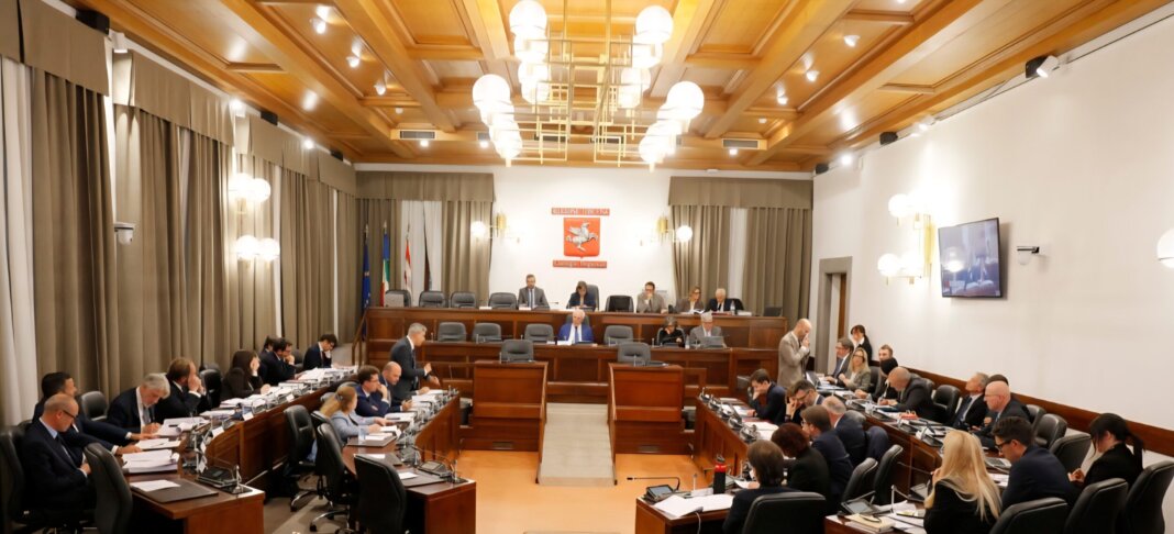 Consiglio regionale Toscana, eletti presidenti commissioni: sanità a Matteo Biffoni, sviluppo economico a Brenda Barnini