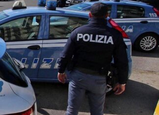 Istigazione a delinquere per discriminazione razziale, perquisita l’abitazione di un 15enne