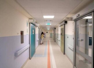 Ragazzo con meningite a Parma, rischio contagio: appello a chi ha viaggiato con lui